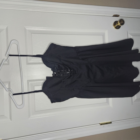 Source Unknown Black Babydoll Dress with Ruched Ribbed Design - Picture 1 of 11